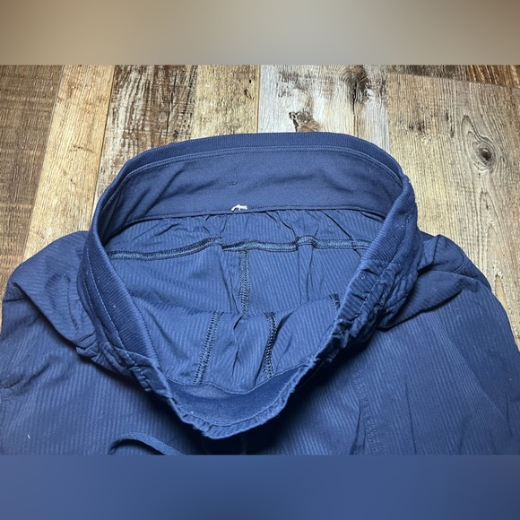 Lululemon Beyond the Studio Crop True Navy Size 4 - Picture 5 of 8